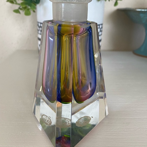 Vintage Irice Heavy Cut Glass Rainbow Perfume Bottle purple blue yellow - Picture 6 of 8